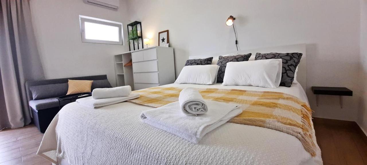 Marija Apartment Betina  Ngoại thất bức ảnh
