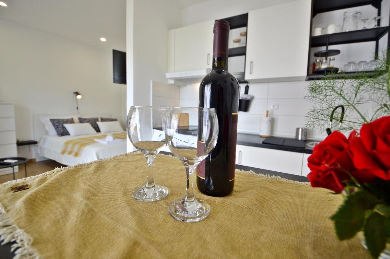 Marija Apartment Betina  Ngoại thất bức ảnh