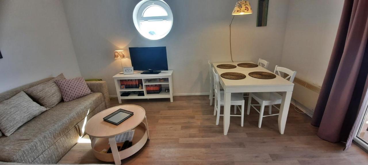 Marija Apartment Betina  Ngoại thất bức ảnh
