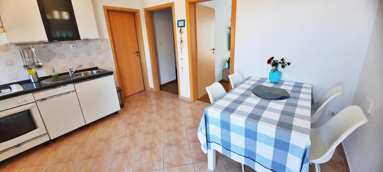Marija Apartment Betina  Ngoại thất bức ảnh