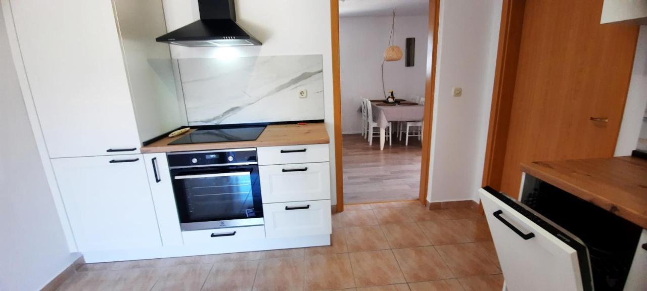 Marija Apartment Betina  Ngoại thất bức ảnh