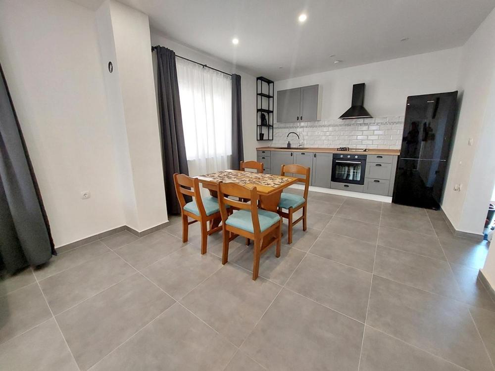 Marija Apartment Betina  Ngoại thất bức ảnh