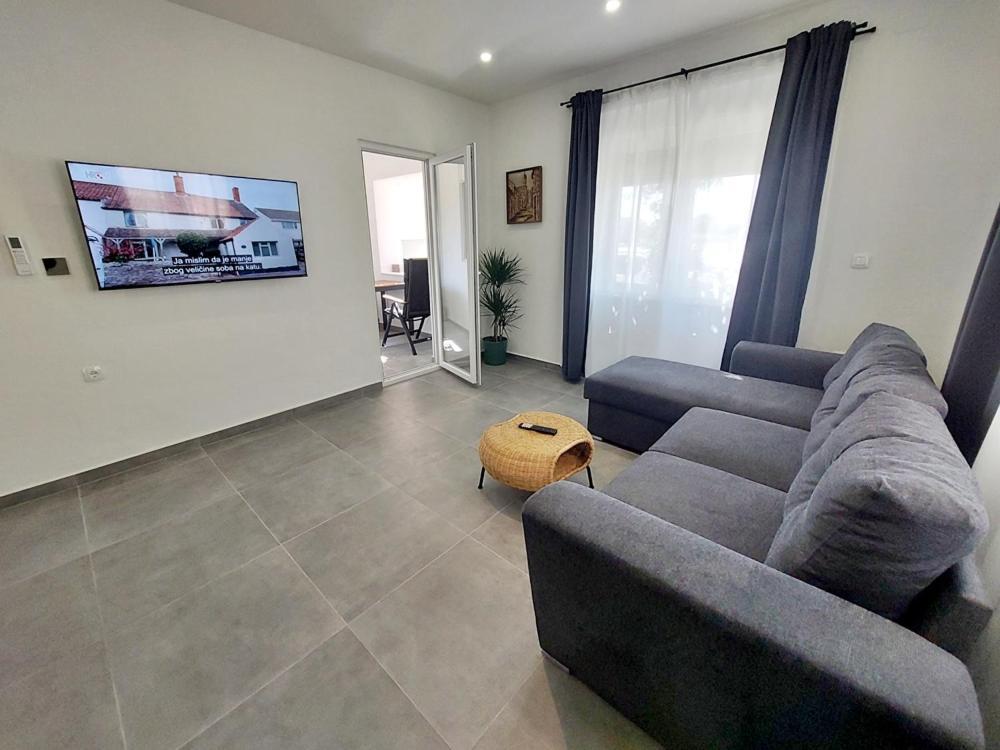 Marija Apartment Betina  Ngoại thất bức ảnh